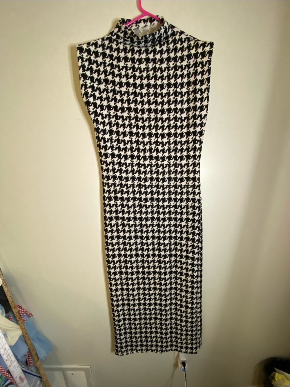 SHEIN Black and White Houndstooth Maxi Skirt
